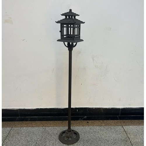 39 - LARGE CAST IRON ORIENTAL GARDEN LANTERN ON STAND DECORATION