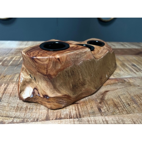 149 - NEW POLISHED NATURAL WOOD CANDLE HOLDER