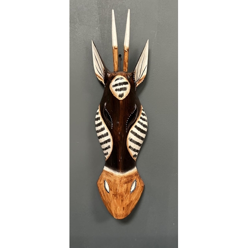 119 - LARGE 50CM TALL WOODEN WALL HANGING DECORATIVE ANIMAL MASK