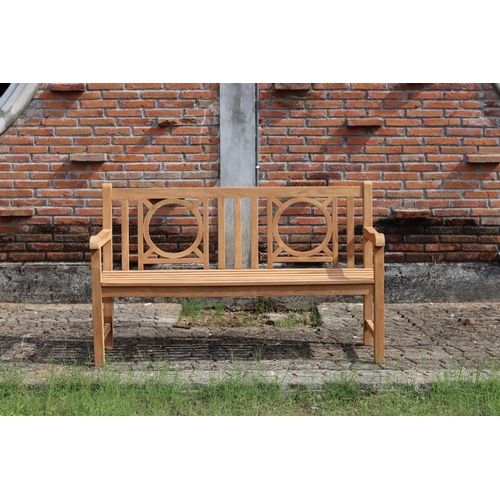 10 - NEW BOXED SOLID TEAK MEDALLION QUALITY GARDEN BENCH