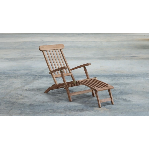 41 - BRAND NEW PACKAGED SOLID TEAK STEAMER CHAIR/LOUNGER