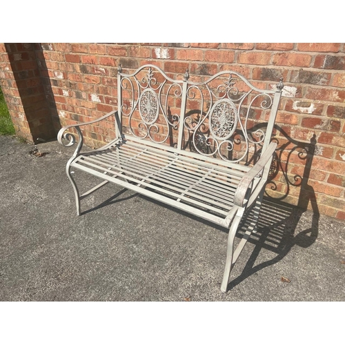 39 - BOXED NEW ANTIQUE GREY ORNATE METAL BENCH (120CM X 54CM X 96CM TALL)