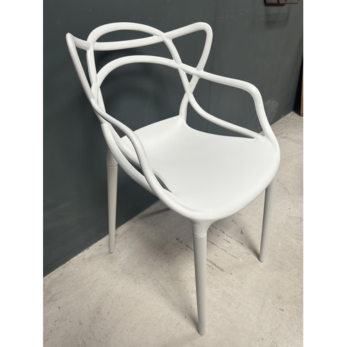 1 - BOX OF 4 NEW DESIGNER PLASTIC PHILIPPE STARCK INSPIRED DINING CHAIRS IN WHITE