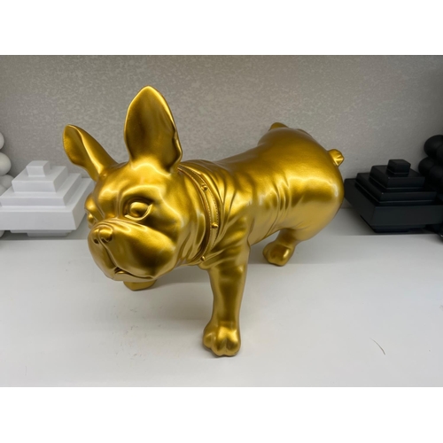 117 - NEW BOXED UNIQUE RESIN FRENCH BULLDOG FIGURE IN GOLD