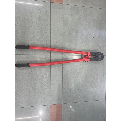 41 - 1 X NEW 42INCH HEAVY DUTY BOLT CUTTERS