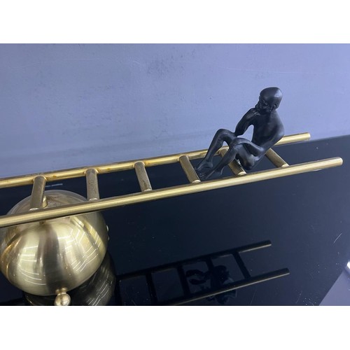 117 - NEW BOXED MAGNETIC MODERN ART THINKING MEN ON GOLD LADDER ORNAMENT