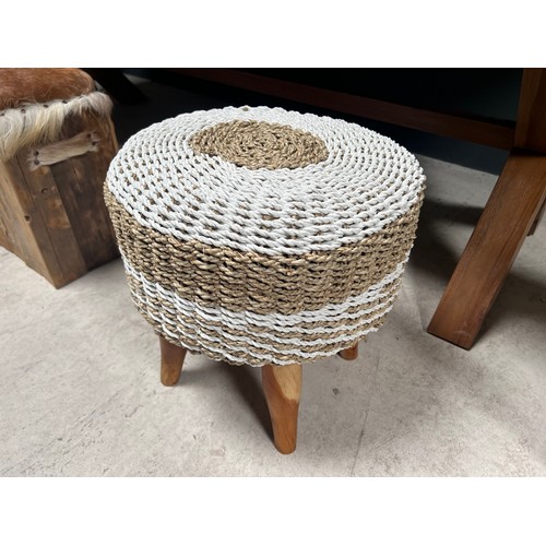 161 - BRAND NEW BROWN & WHITE WOVEN SEAGRASS STOOL