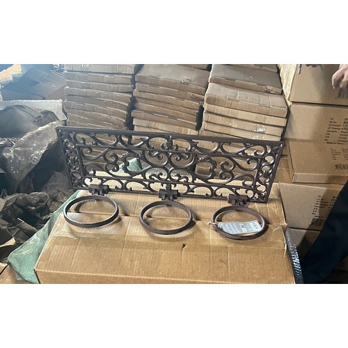 42 - CAST IRON ORNATE 3 HOLE PLANTPOT HOLDER/RACK