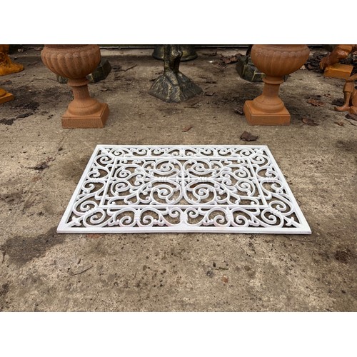 55 - CAST IRON DOOR MAT