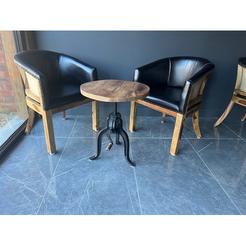 115 - CAST IRON HEIGHT ADJUSTABLE CRANK TABLE