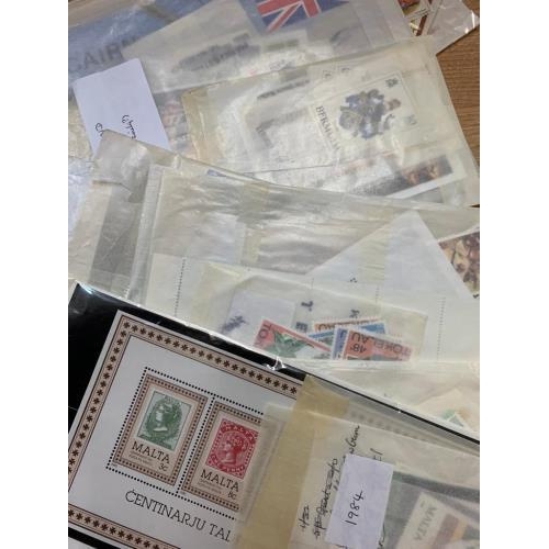 41 - 1840-1985 GB & COMMONWEALTH STAMP COLLECTIONS in 12 albums, includes GB collection with nice, three ... 