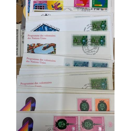 450 - AN INCREDIBLE LOT of over 2500 different pristine FDC housed in two cartons astonishing lot inc key ... 