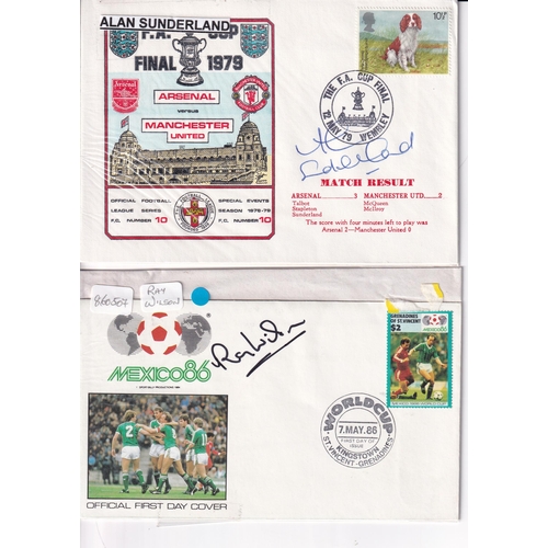 42 - Footballers autograph covers (19) inc World Cup winners Martin Peters, Bobby Charlton, Jack Charlton... 