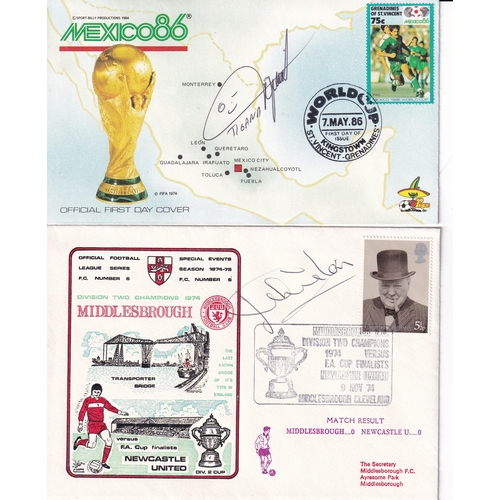 42 - Footballers autograph covers (19) inc World Cup winners Martin Peters, Bobby Charlton, Jack Charlton... 