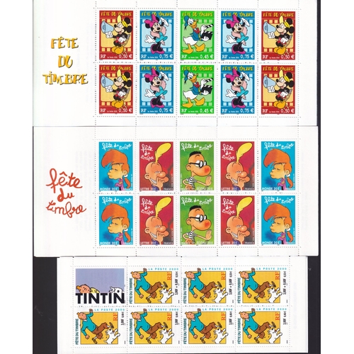 165 - STAMP BOOKLETS Cat. £950+ 1985/2005 very fine lot of 40 different fresh UM.  High face value.