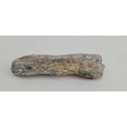 131 - Collectable Rocks and Minerals Kyanite Weight 585g Length 8 inches long by 2 inches thick. Shipping ... 