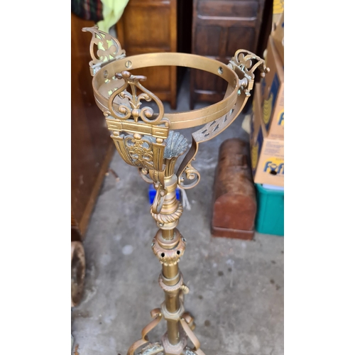 206 - Antique Late Victorian Early Edwardian Solid Brass Church Candle  or Lighting Stand. Measures 21 inc... 