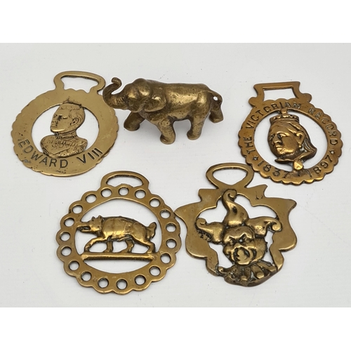 299 - Antique Brass Horse Brasses Plus A Cast Brass Elephant. The elephant measures 3.5 inches by 2.5 inch... 