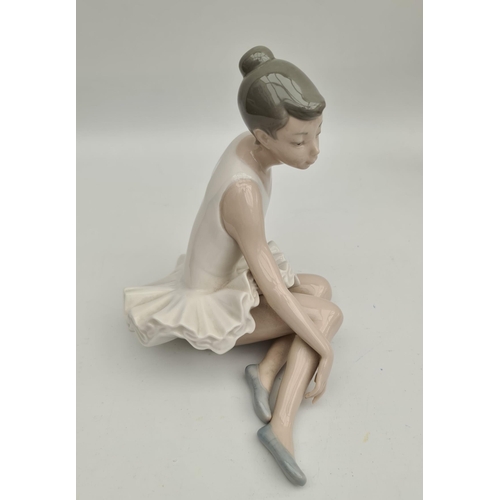 8 - Vintage Lladro Nao Ballerina Figurine Measures 7 inches tall Shipping is available you can please as... 