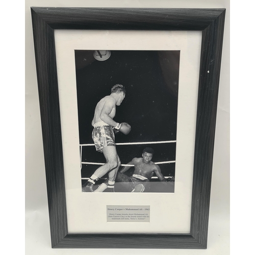 89 - Vintage Sporting Boxing Memorabilia. Framed and Mounted Photograph of The  Henry Cooper Muhammad Ali... 