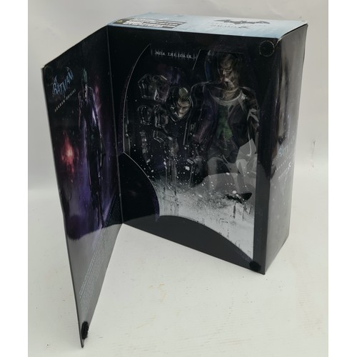 371 - The Joker No.4 Batman Arkham Origins Play Arts Kai Square Enix Figure Original Packaging and Box. Sh... 