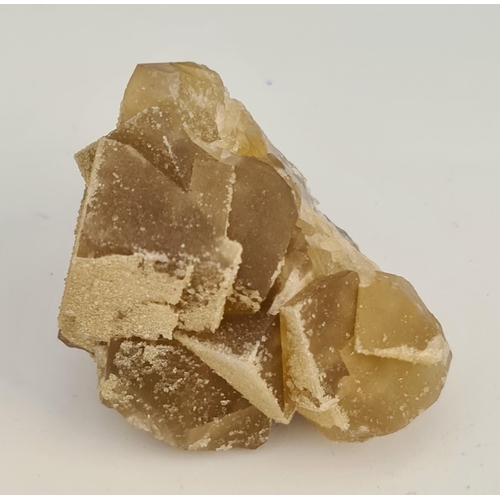 171 - Collectable Minerals Yellow Cubic Fluorite Weight 290g Measures 60mm tall by 65mm wide. Shipping is ... 