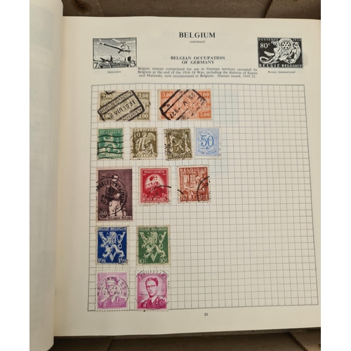 103 - Collectable Stanley Gibbons Jet Age Stamp Album With Stamps. Shipping is available. Please ask for a... 