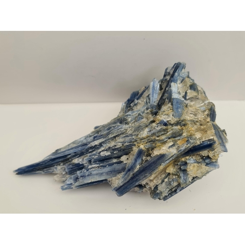 296 - Collectable Mineral Blue Kyanite From Minas Gerais Brazil Weight 1229g. Measures 20cm by 14cm by 9cm... 