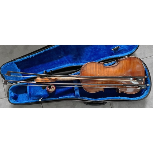 31 - Vintage Musical Instrument Piena Student Violin Made in Czechoslovakia. In Cathedral Hard Case and T... 