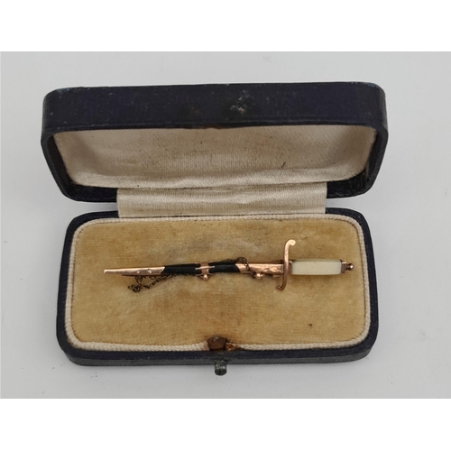 66 - Antique 15ct Gold Sword in Scabbard Pin Brooch. Measures 2 inches long in replacement box. Total wei... 