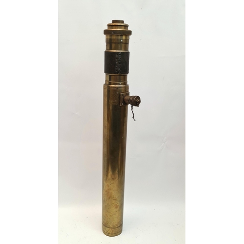 161 - WWII Artillery Brass Gun Sight Telescope By Ross of London No. 43017. Measures 60cm in length. Shipp... 