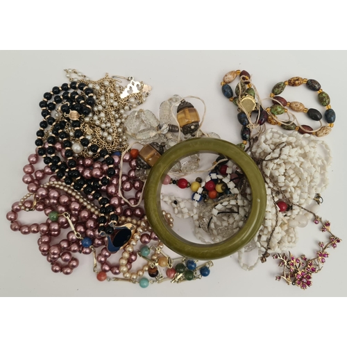 61 - Vintage Parcel of Costume Jewellery. Includes Bracelets Necklaces etc. Shipping is available. Please... 