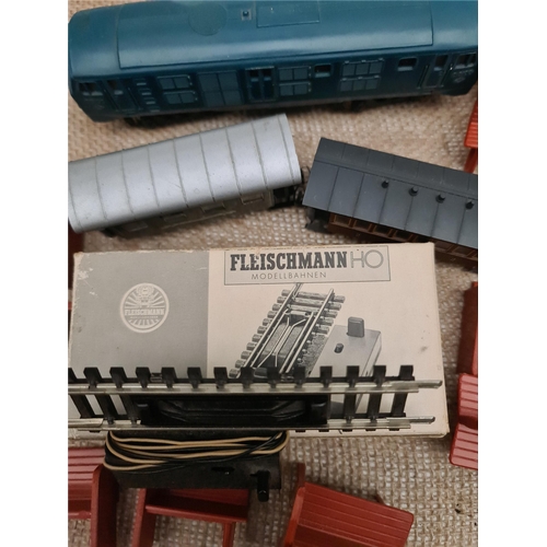 156 - Vintage Parcel of Assorted Train Models and Equipment. Includes Locomotive. Shipping is available. P... 