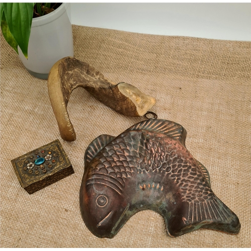 30 - Antique Coppered Fish Mold Rams Horn and Trinket Box. The Fish Mold measures 26cm diameter. Shipping... 