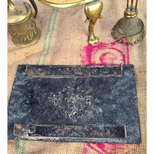 348 - Antique Brass Trivets and Other Vintage Brass Items. The oblong brass trivet measures 23cm by 15cm. ... 