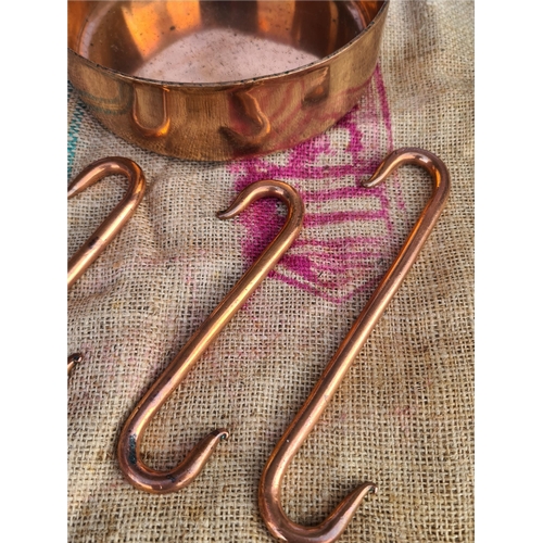 351 - Antique Copper Bowl Meat Hooks and Bed Warmer. The Bed Warmer measures 28cm long. Shipping is availa... 