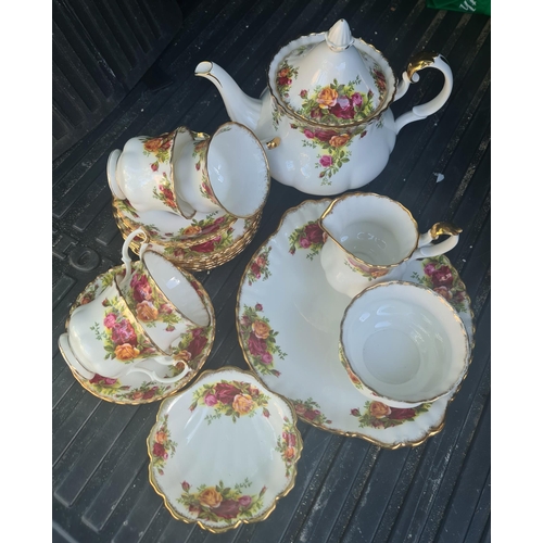 462 - Vintage Royal Albert Country Rose Tea Service. Includes Tea Pot Six Cups and Saucers Milk Jug Sugar ... 