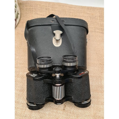 175 - Pair of Boots Admiral III 8 x 30mm Binoculars in Black Carry Case. Shipping is available. Please ask... 