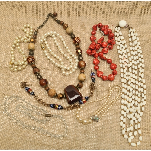 83 - Vintage Parcel of Costume Jewellery Necklaces Includes Glass and Faux Pearl. Shipping is available. ... 
