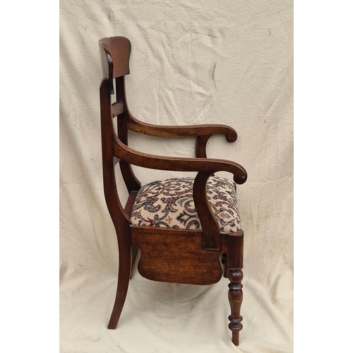 224 - Victorian Mahogany Commode. Later Repairs to Seat and Pot Holding Area. Measures 108cm tall 55cm wid... 