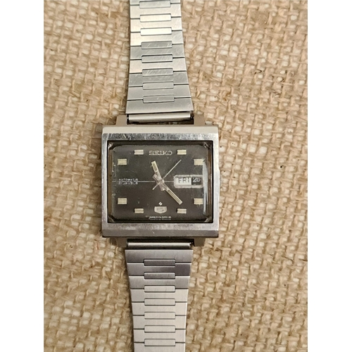 390 - Vintage Seiko Stainless Steel  Automatic 21 Jewel Wrist Watch TV Style Black Face No. 6119-5000 TAD ... 