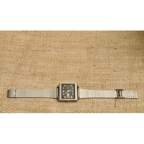 390 - Vintage Seiko Stainless Steel  Automatic 21 Jewel Wrist Watch TV Style Black Face No. 6119-5000 TAD ... 