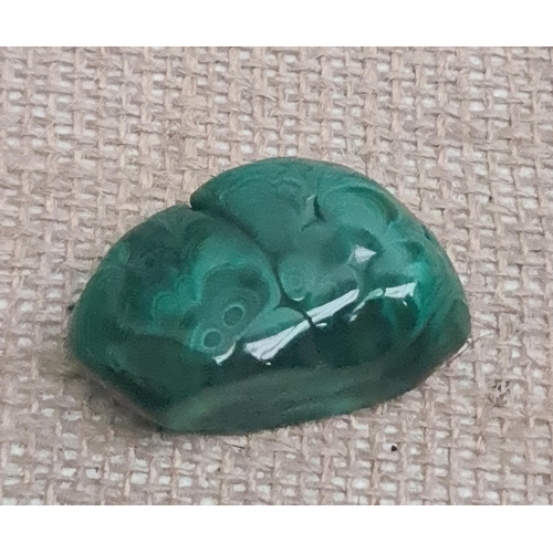 404 - Collectable Rocks and Minerals Malachite. Measures 5.5cm by 2cm by 5cm weight 159g. Shipping is avai... 