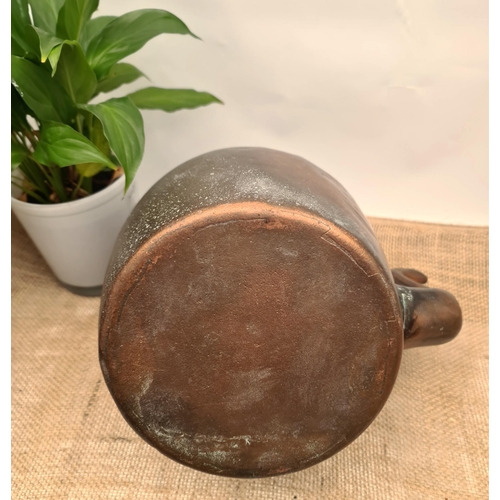 447 - Antique English Victorian Copper Kettle. Measures 27cm wide by 33cm tall. Shipping is available. Ple... 