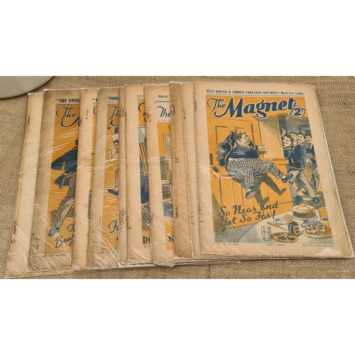 111 - 10 x Early 20th Century Comics the Magnet 1930's. Shipping is available. Please ask for a quote befo... 