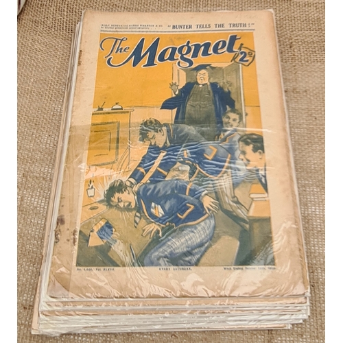 114 - 10 x Early 20th Century Comics the Magnet 1930's. Shipping is available. Please ask for a quote befo... 