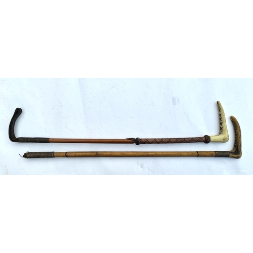 470 - Two Antique Riding Crops. Antler Handles. The longest measures 50cm long. Shipping is available. Ple... 