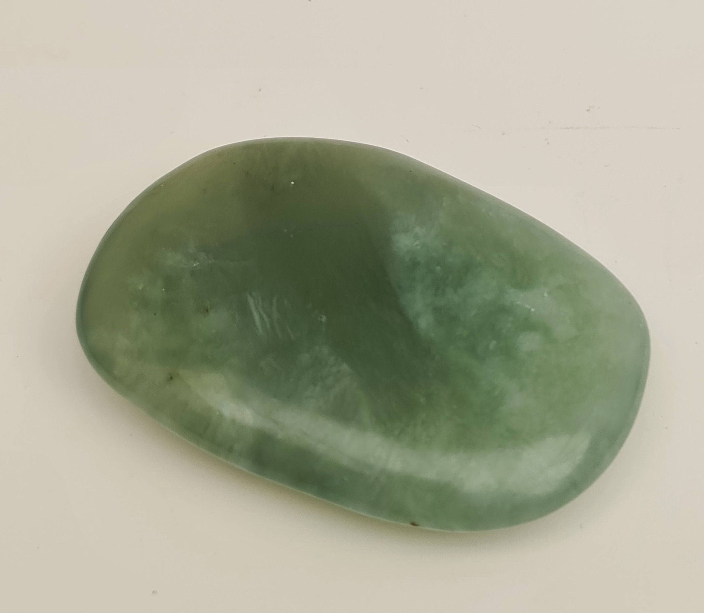 Collectable Mineral Polished Bowenite Weight 77g. Measures 7cm by 5cm ...