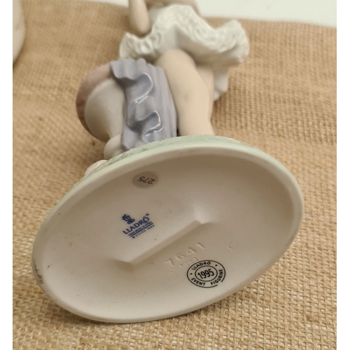16 - Vintage Ceramic LLADRO Number 7641 For A Perfect Performance 1995 Event Ballerina Figurine. Measures... 