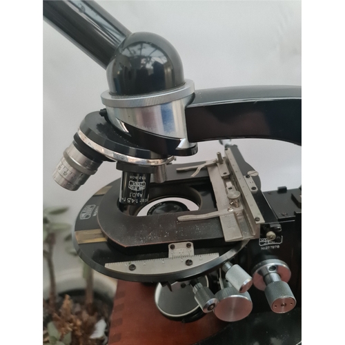 18 - Vintage 1950's Carl Zeiss Jena Microscope in Original Case Plus Various Lenses. Shipping is availabl... 